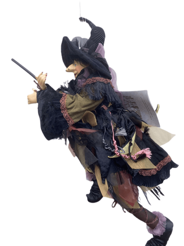 Witches of Pendle Cassandra 60 cm