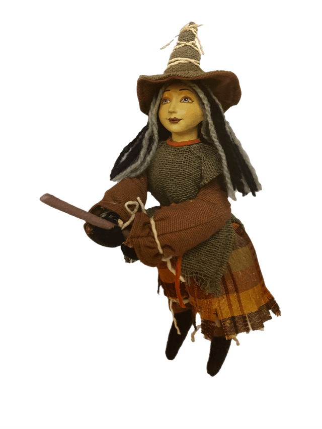 Witches of Pendle - Daisy 25cm