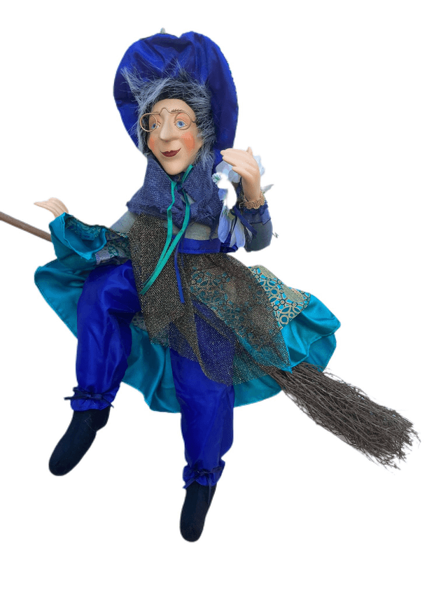 Witches of Pendle Abigail 50 cm
