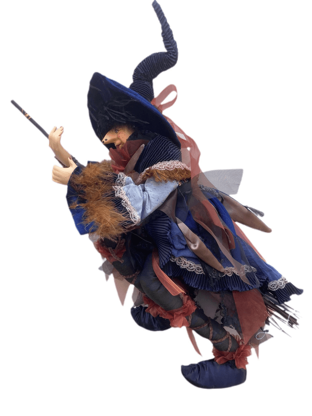 Witches of Pendle Cassandra 60 cm