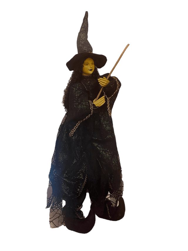 Witches of Pendle - Bessie 60cm
